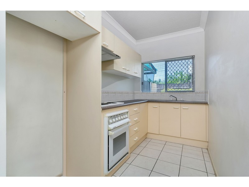 2/16 Ingham Court, Mooroobool QLD 4870
