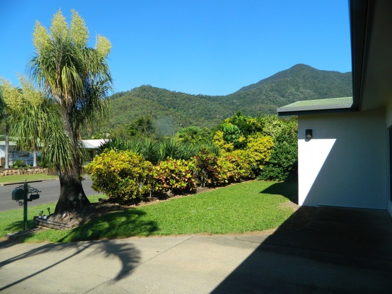 52 Canecutter Road, Edmonton QLD 4869