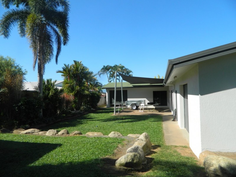 52 Canecutter Road, Edmonton QLD 4869