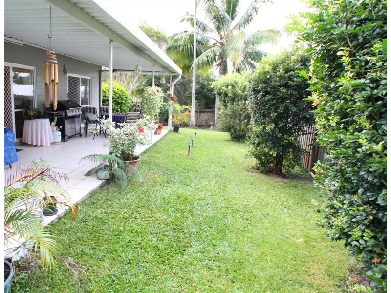 6 Milford Close, Kanimbla QLD 4870