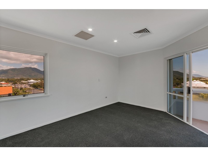 19/279 Esplanade, Cairns North QLD 4870