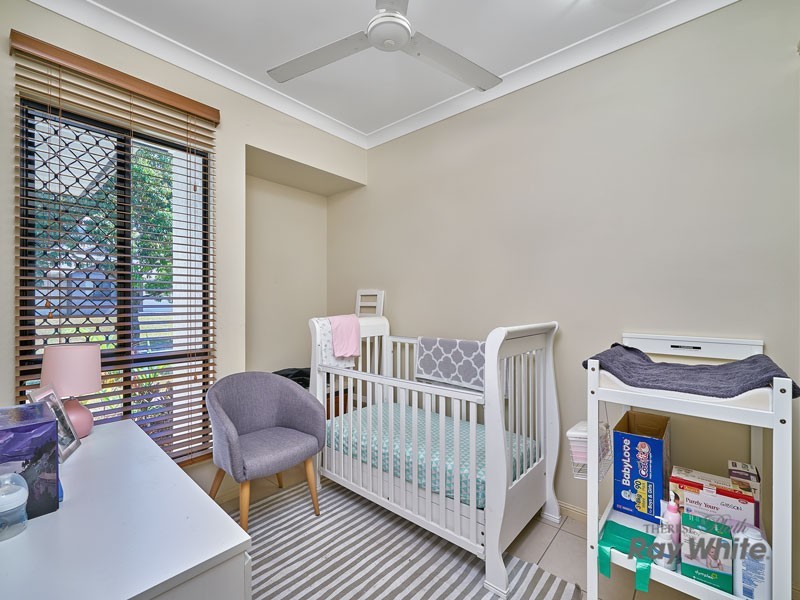 33 Fitzmaurice Drive, Bentley Park QLD 4869