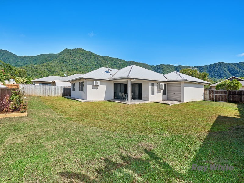 33 Fitzmaurice Drive, Bentley Park QLD 4869