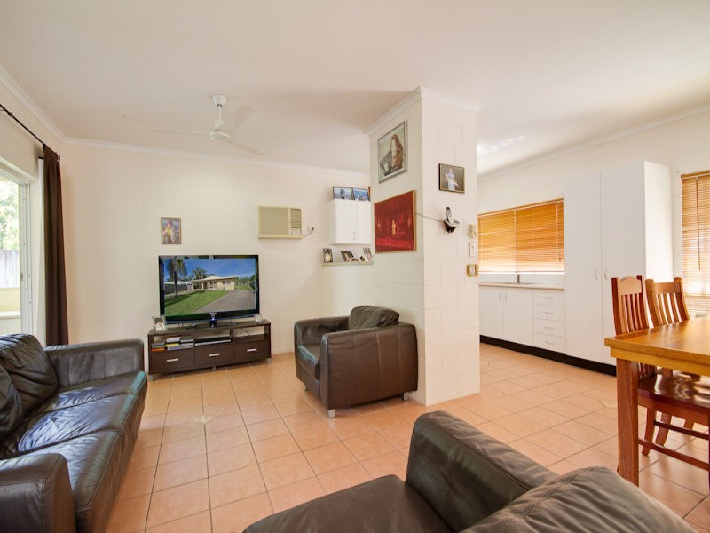 11 Adventure Close, Bentley Park QLD 4869