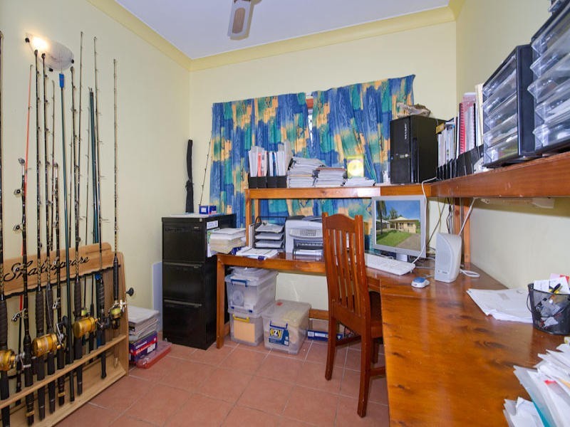 11 Adventure Close, Bentley Park QLD 4869
