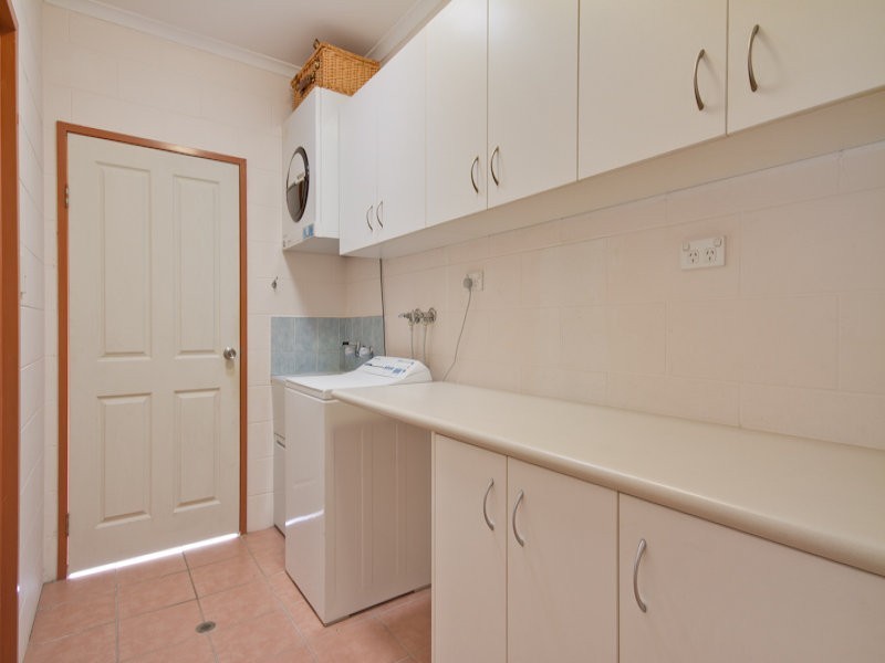 11 Adventure Close, Bentley Park QLD 4869