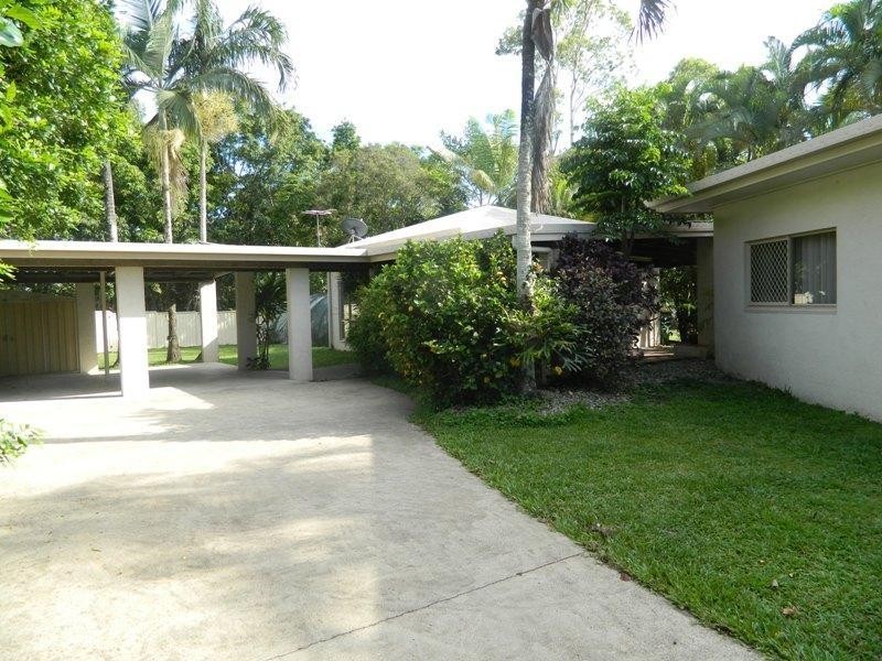 13 Vigilant Close, Bentley Park QLD 4869