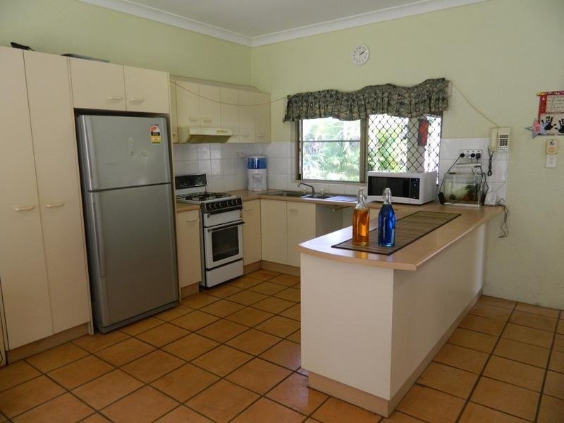 13 Vigilant Close, Bentley Park QLD 4869