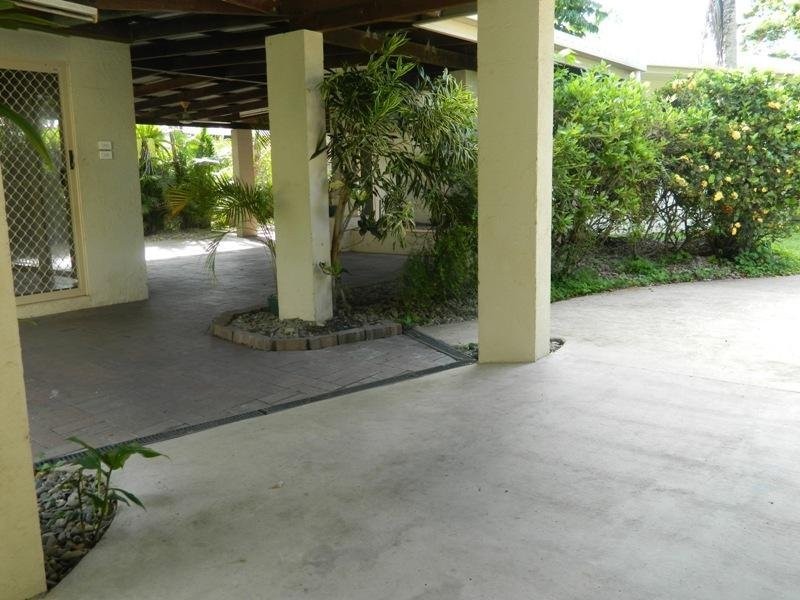 13 Vigilant Close, Bentley Park QLD 4869