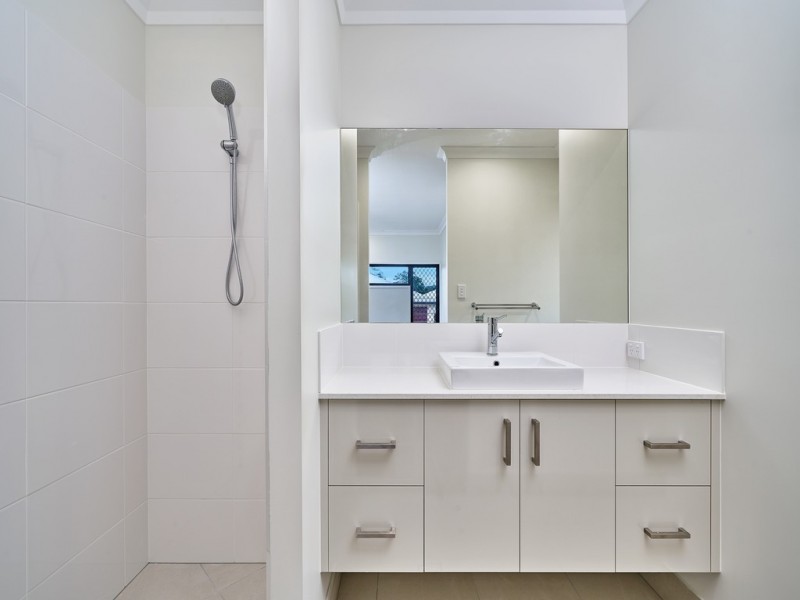 3 Elderberry Avenue, Bentley Park QLD 4869