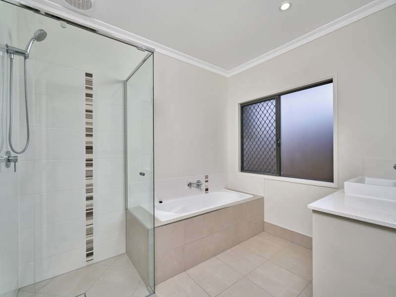 3 Elderberry Avenue, Bentley Park QLD 4869