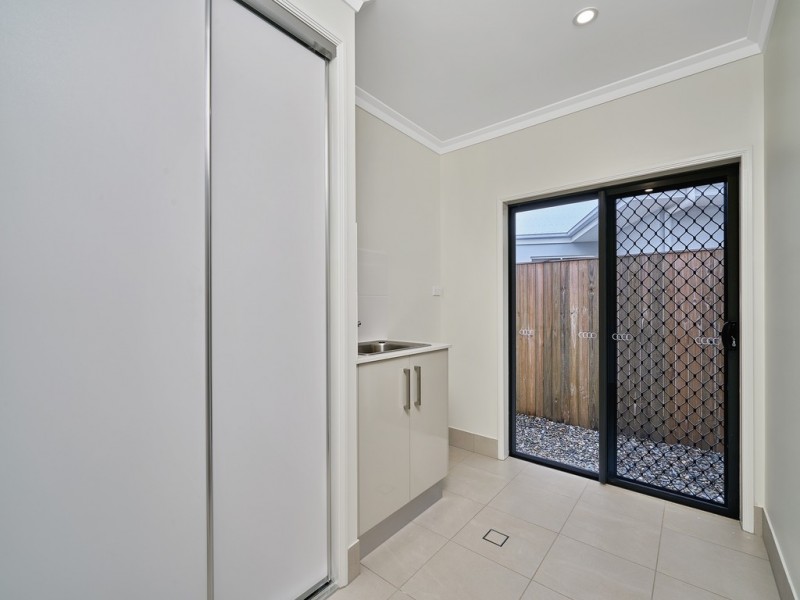 3 Elderberry Avenue, Bentley Park QLD 4869