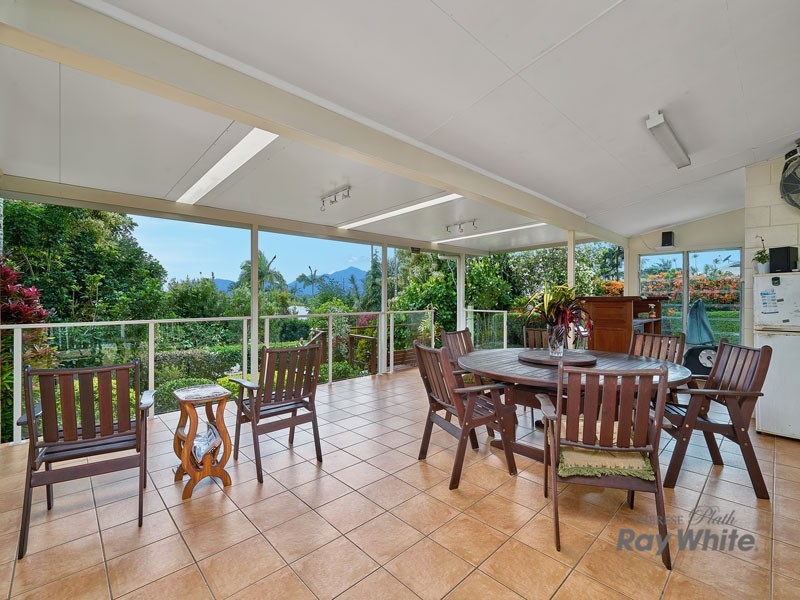 86 Anderson Road, Woree QLD 4868