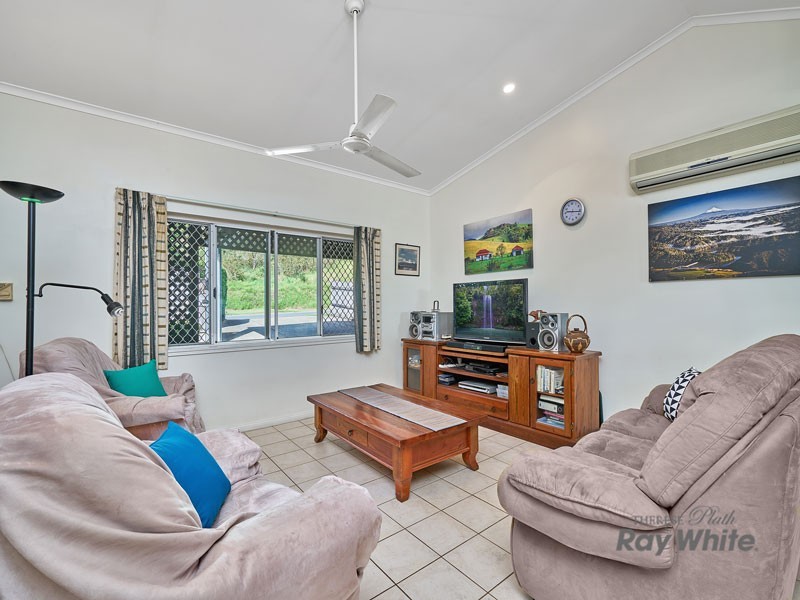 86 Anderson Road, Woree QLD 4868
