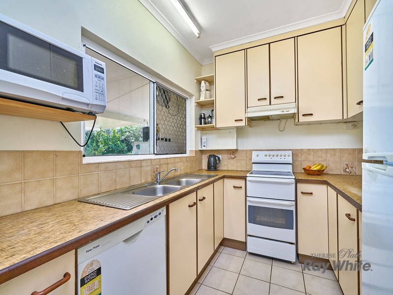 86 Anderson Road, Woree QLD 4868