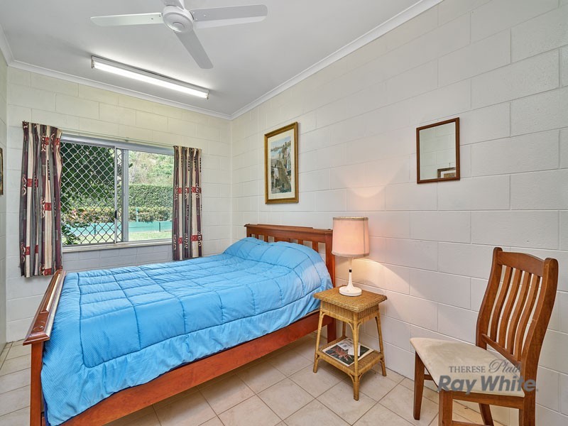 86 Anderson Road, Woree QLD 4868