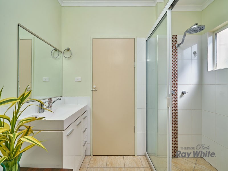 86 Anderson Road, Woree QLD 4868