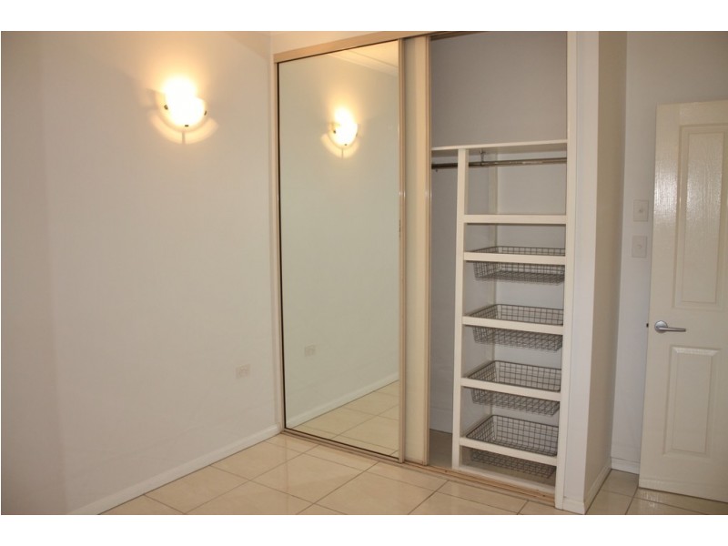 11 / 18 – 20 Rose Street, Westcourt QLD 4870