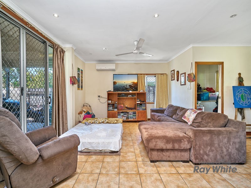 8 Tryal Street, Bentley Park QLD 4869