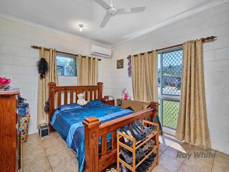 8 Tryal Street, Bentley Park QLD 4869