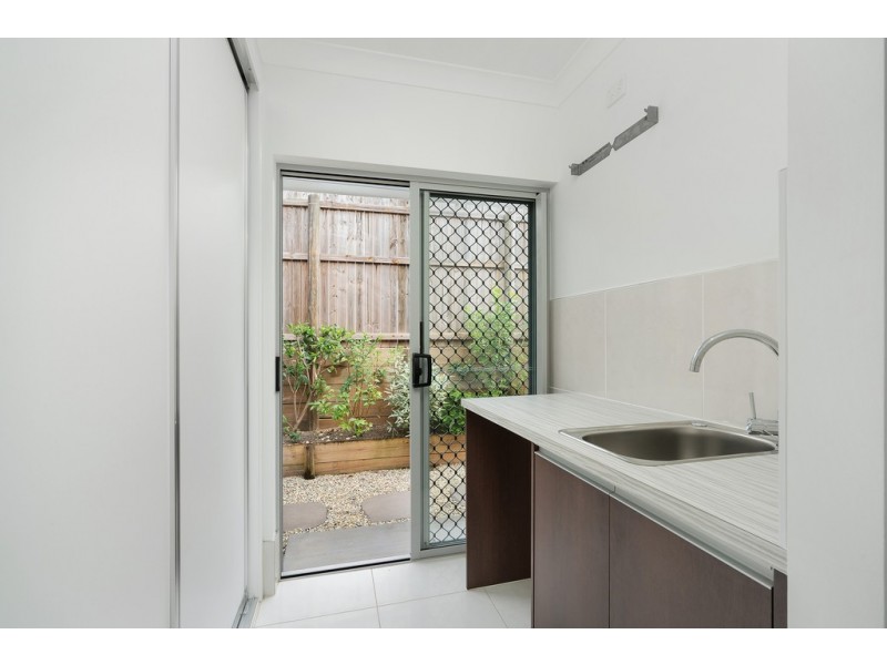 17 Hamelin Street, Bentley Park QLD 4869