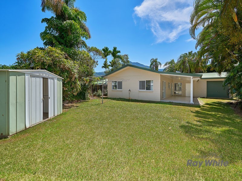 4 Catherine Close, Bentley Park QLD 4869