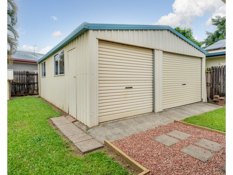 6 Wiseman Road East, Edmonton QLD 4869