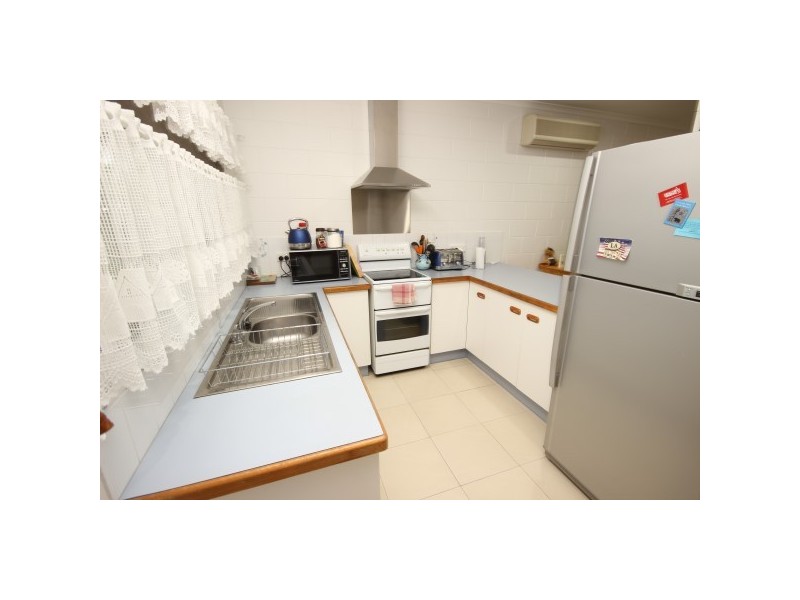 16 Duyfken Street, Bentley Park QLD 4869