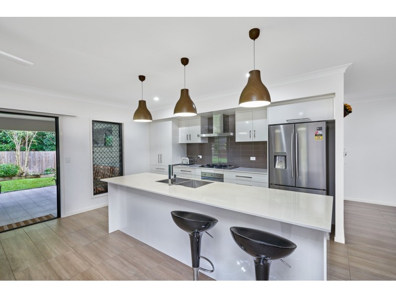 6 Oberonia Close, Edmonton QLD 4869