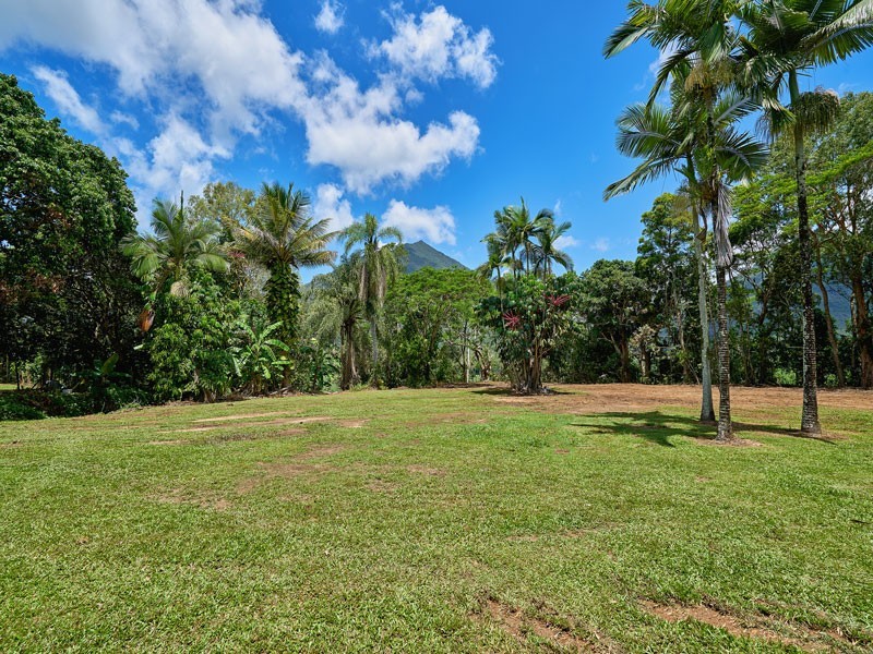 161 Gillies Range Road, Gordonvale QLD 4865