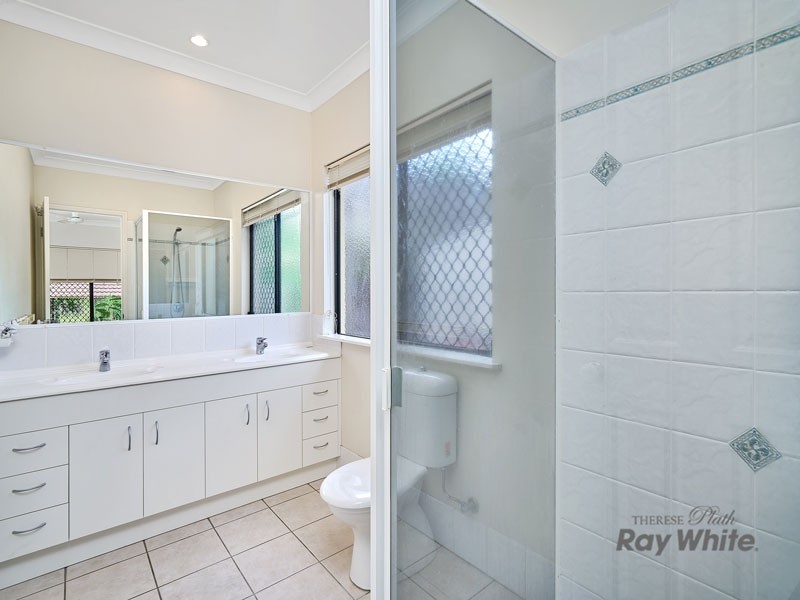 23 Findlay Street, Brinsmead QLD 4870
