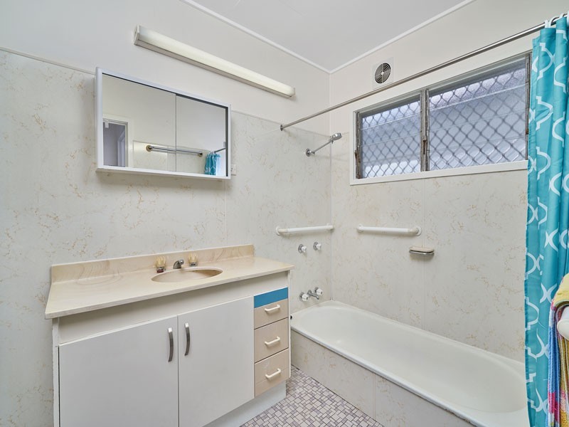 31 Queen Street, Parramatta Park QLD 4870