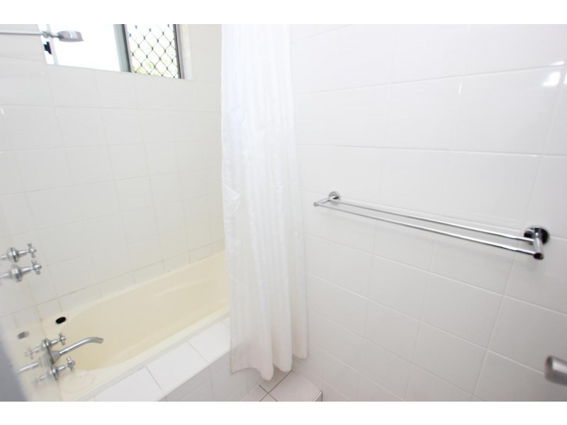 36 Bicentennial Road, Bentley Park QLD 4869