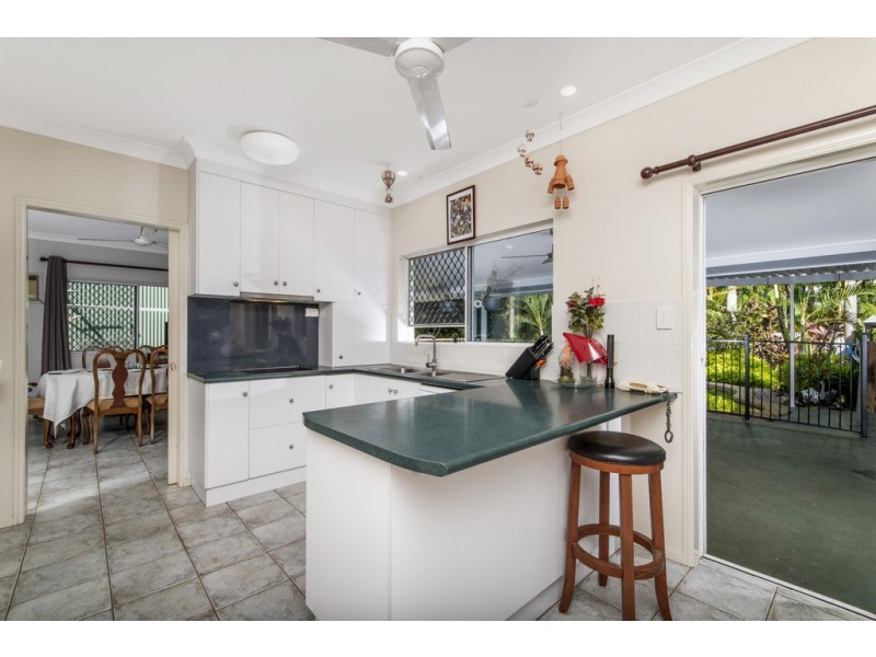 4 Canecutter Road, Edmonton QLD 4869