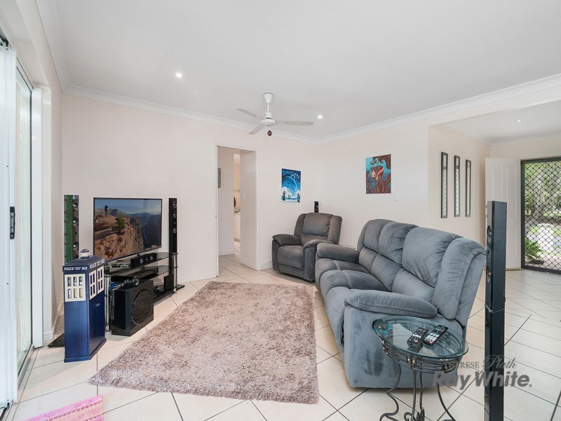15 Fitzmaurice Drive, Bentley Park QLD 4869