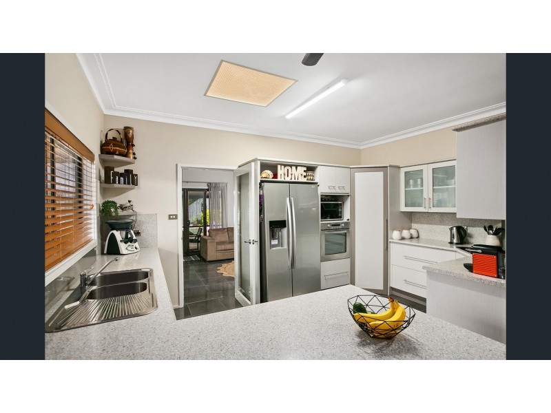 235 Toogood Road, Bayview Heights QLD 4868