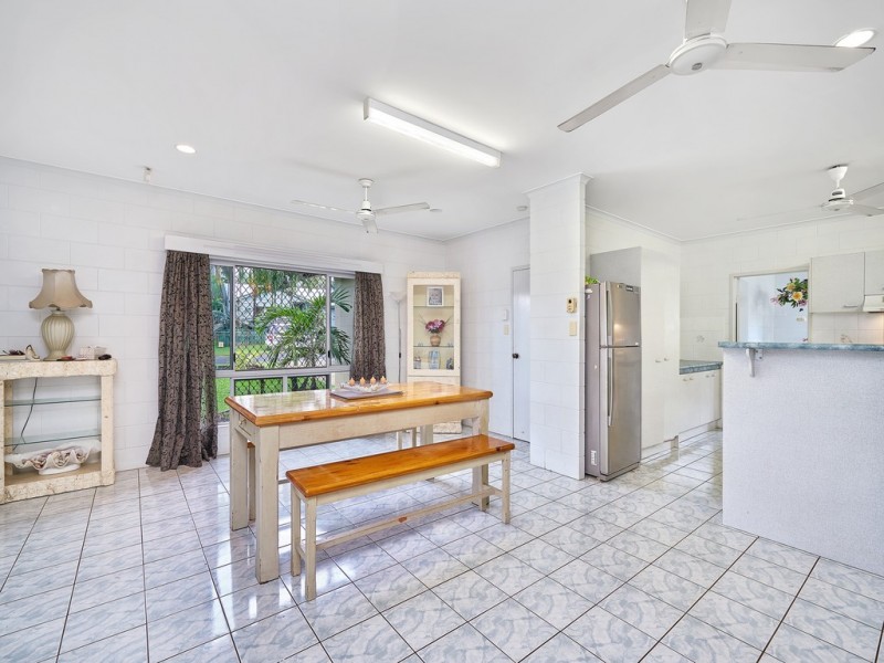 Bentley Park QLD 4869