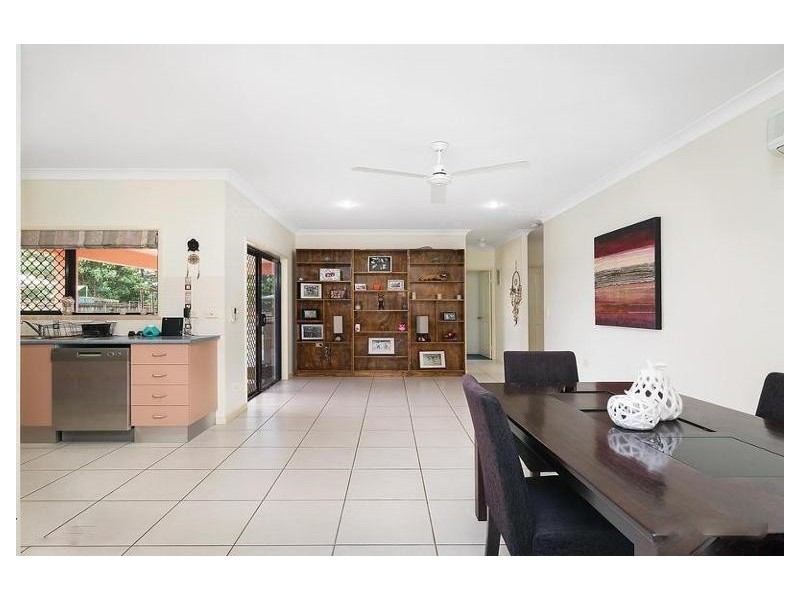 2 Tin Sang Close, Edmonton QLD 4869