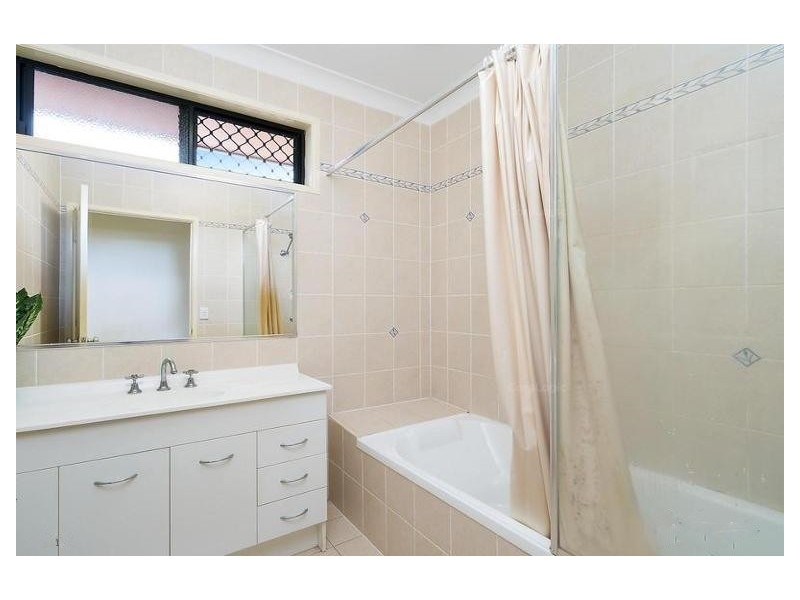 2 Tin Sang Close, Edmonton QLD 4869