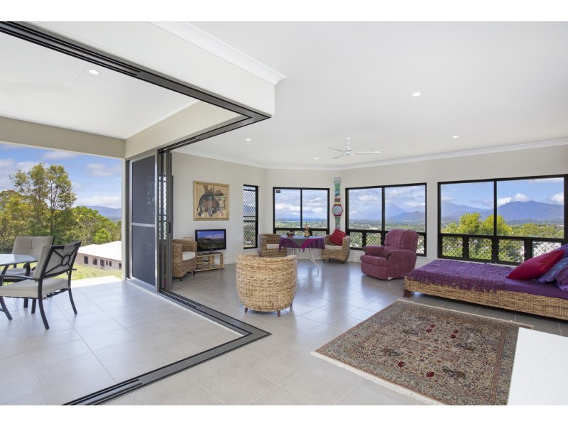 2 Bacalakis Close, Mount Sheridan QLD 4868