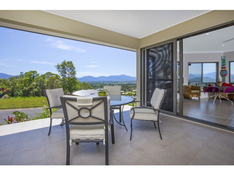 2 Bacalakis Close, Mount Sheridan QLD 4868