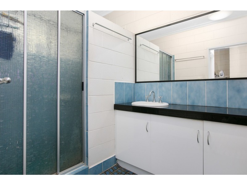 5 Girralong Street, Woree QLD 4868