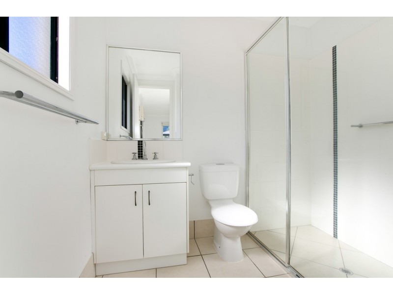 28 Charnley Avenue, Bentley Park QLD 4869