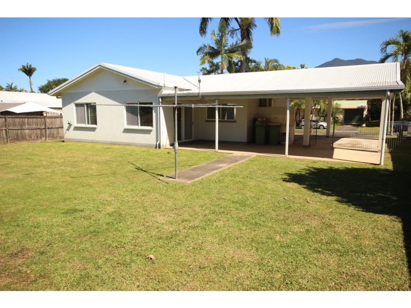 14 Royal Saxon Close, Mount Sheridan QLD 4868