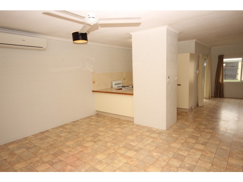 14 Royal Saxon Close, Mount Sheridan QLD 4868