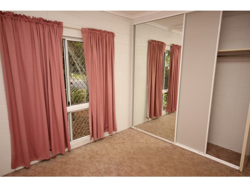 14 Royal Saxon Close, Mount Sheridan QLD 4868