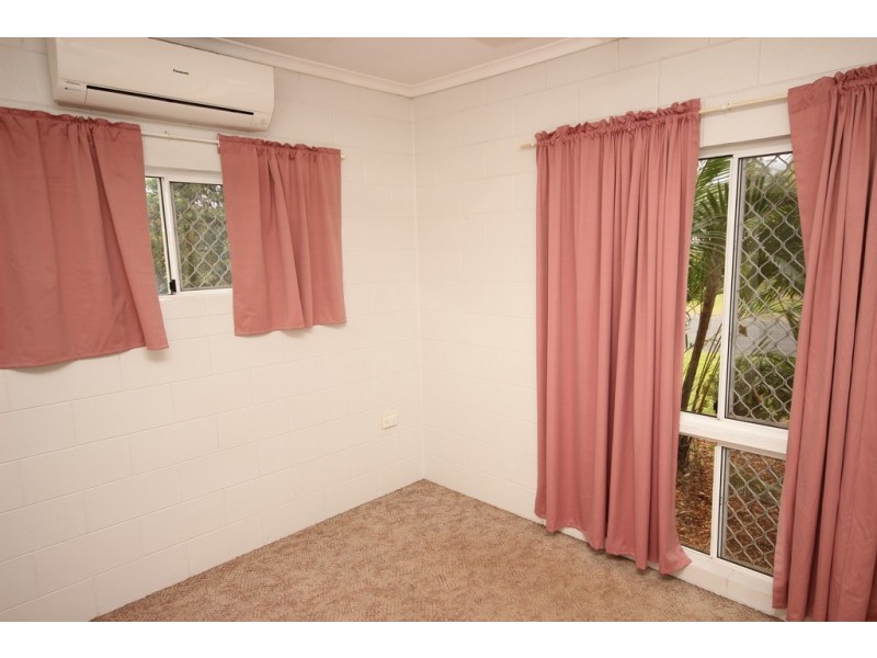 14 Royal Saxon Close, Mount Sheridan QLD 4868