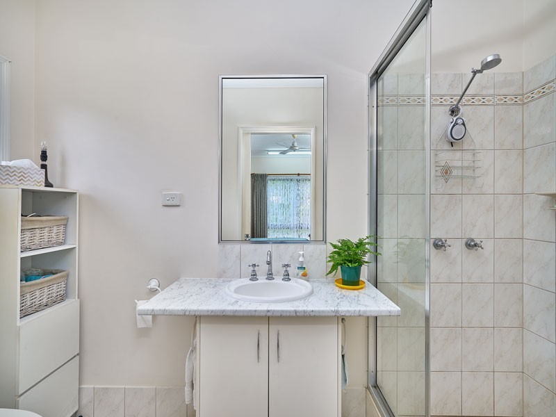 2 Melvin Close, Edmonton QLD 4869