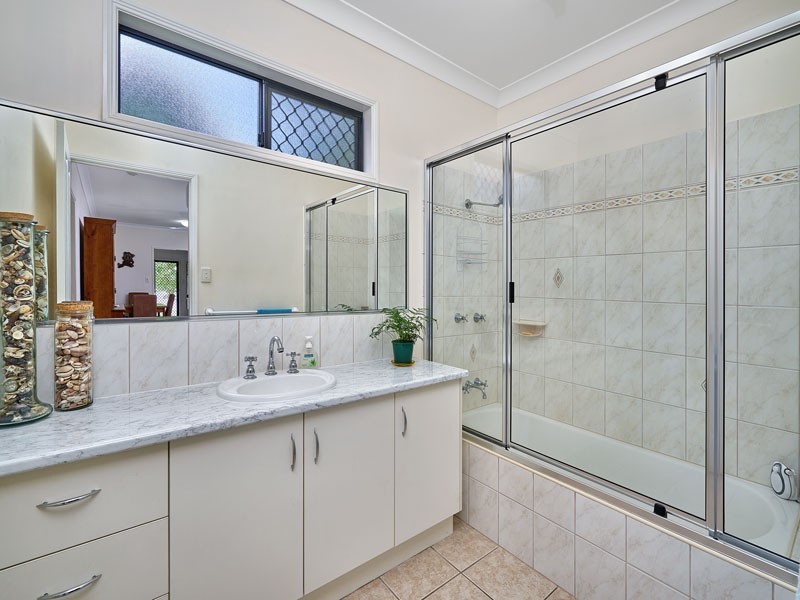 2 Melvin Close, Edmonton QLD 4869