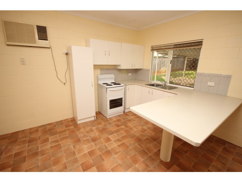 40 Cyperus Drive, Redlynch QLD 4870